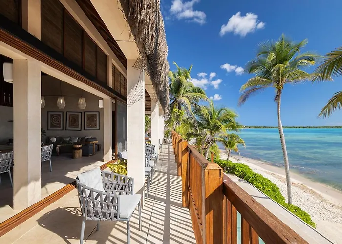 Villa Beachfront Soliman Bay- 8 Bedrooms *