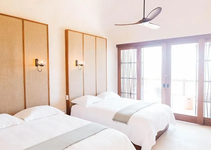 Beachfront Soliman Bay- 8 Bedrooms Villa