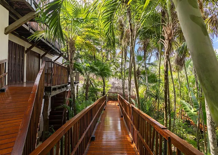Beachfront Soliman Bay- 8 Bedrooms * Balcheil