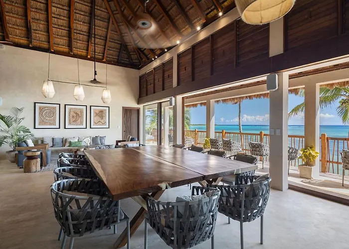 Beachfront Soliman Bay- 8 Bedrooms Villa